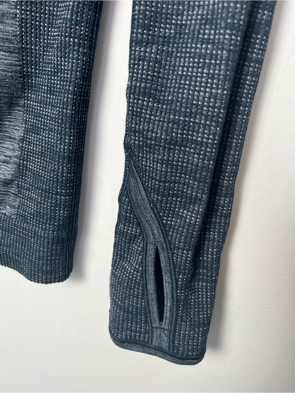Lululemon Swiftly Wool Blend Half Zip Hoodie Blue White Long Sleeve Size S/M - Picture 2 of 6